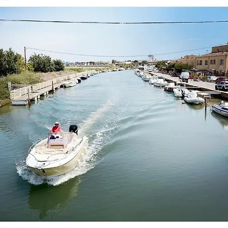 公寓 Chaleureux Avec Vue Sur Le Canal Et Les Etangs *